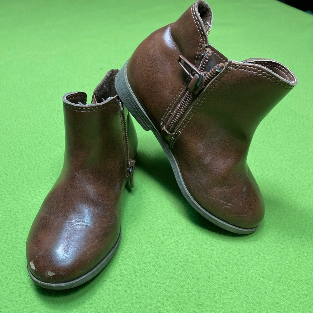 Size 8 girls SHOES BUNDLE *AS IS* BUNDLE MORE TO SAVE